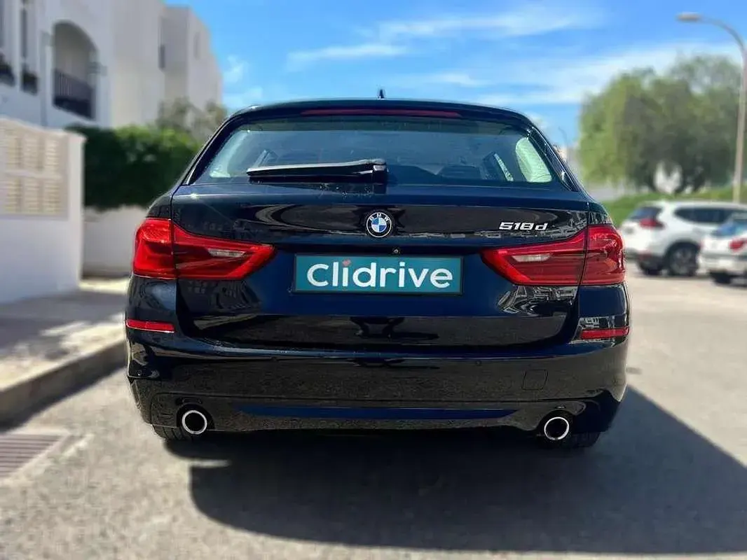 Usado BMW 518 150 CV (110 kW) 2019 Negro Familiar