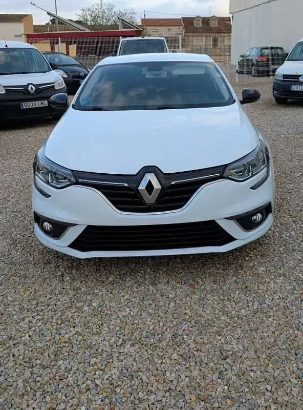 Usado Renault Mégane Intens 116 CV (85 kW) 2020 Blanco Utilitario