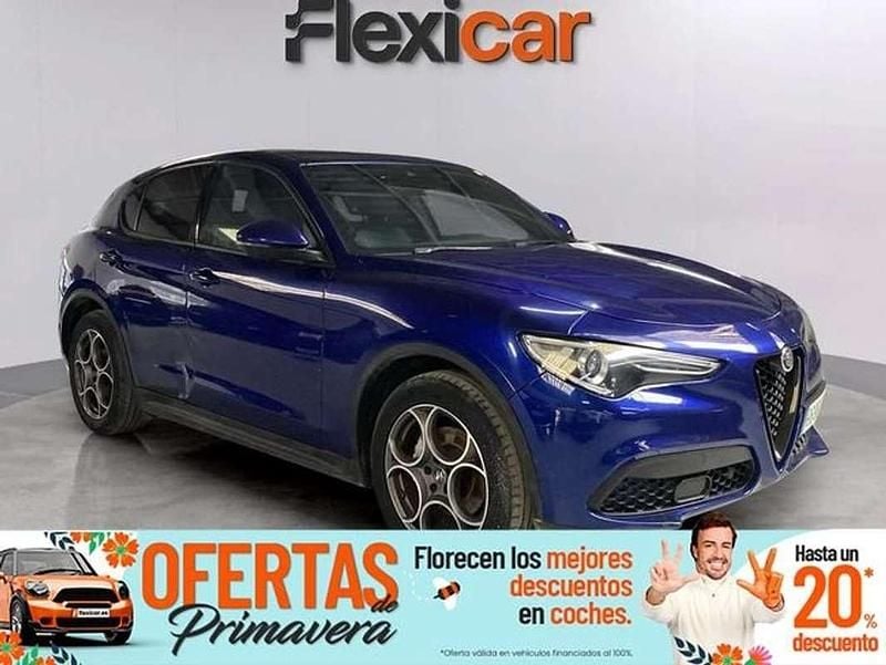 Usado Alfa Romeo Stelvio Sprint 200 CV (147 kW) 2022 Azul SUV