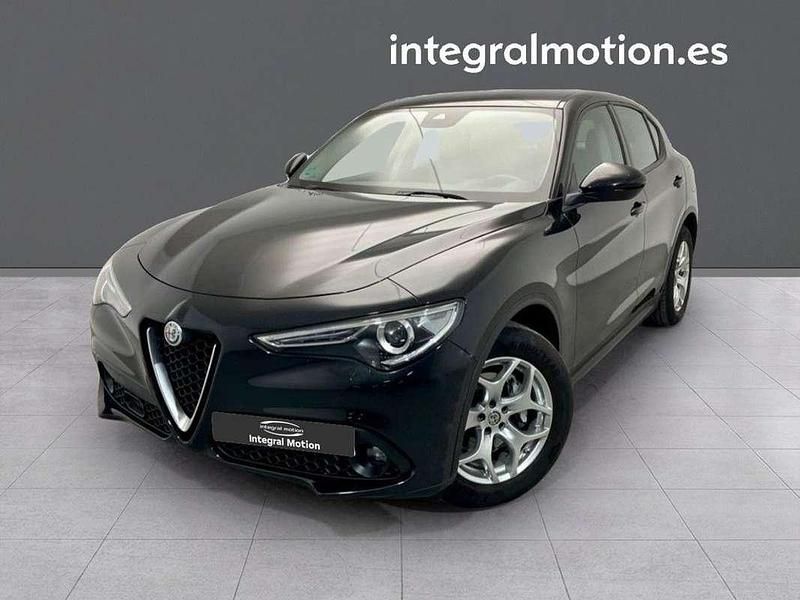 Negro Usado 2019 Alfa Romeo Stelvio Super SUV | 23.900 € (Un poco caro) - Imagen 1/4