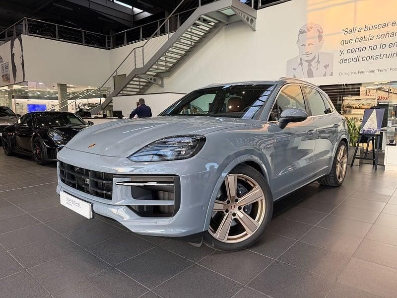 Usado Porsche Cayenne 470 CV (345 kW) 2025 Gris SUV