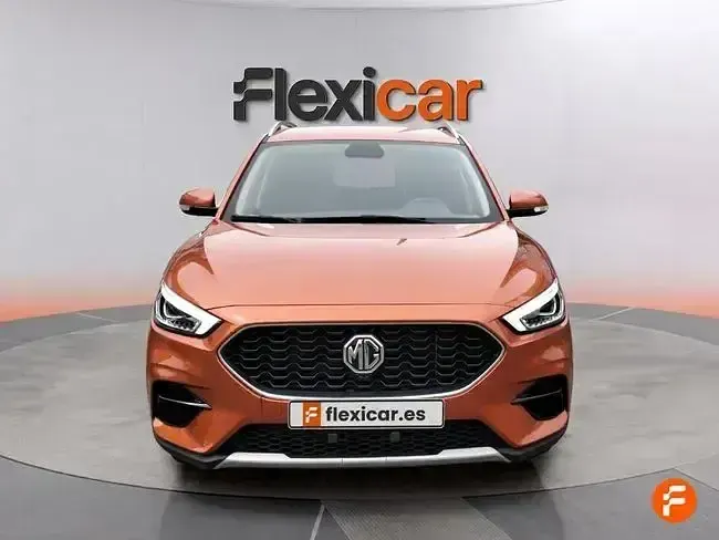 Usado MG ZS Comfort 106 CV (77 kW) 2023 Naranja SUV