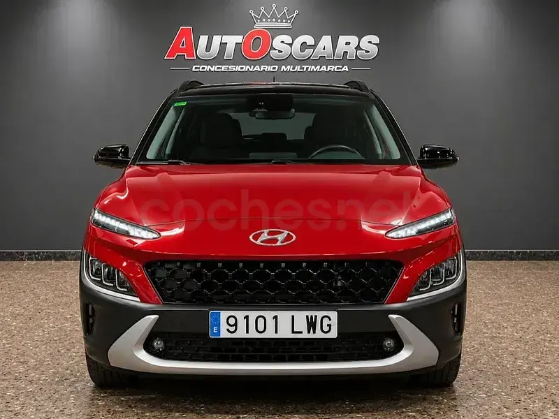 Usado Hyundai Kona 141 CV (103 kW) 2022 Granate SUV