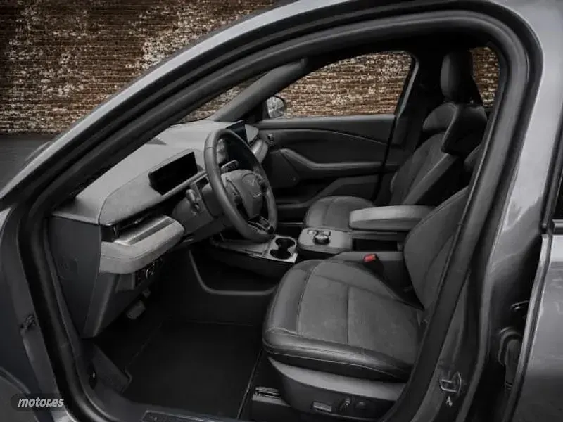 Nuevo Ford Mustang Mach-E 358 kW (487 CV) 2026 Gris SUV