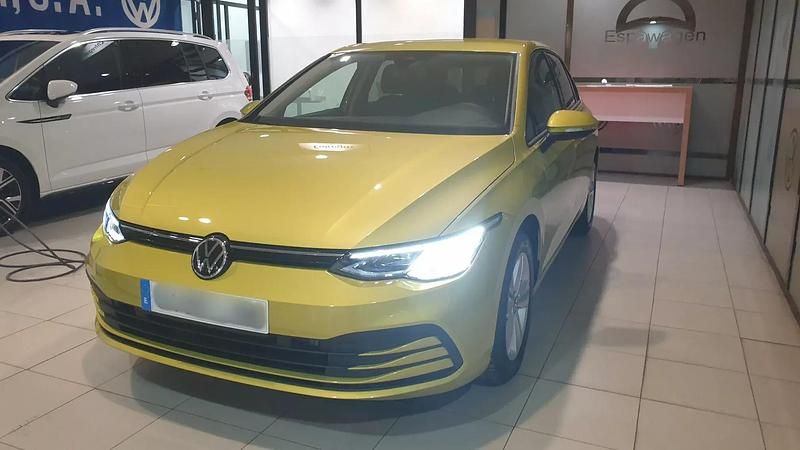 Usado 2021 VW Golf VIII Life | 20.100 € (Super precio) - Imagen 1/4