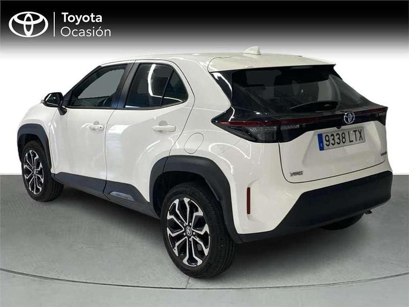 Usado Toyota Yaris Cross Active 116 CV (85 kW) 2021 Blanco SUV