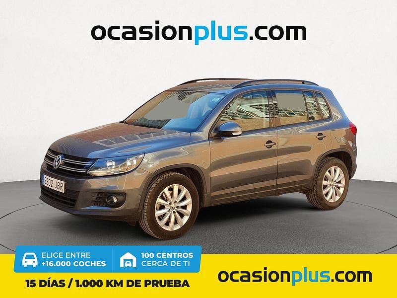 Gris Usado 2014 VW Tiguan SUV | 15.450 € (Precio justo) - Imagen 1/4