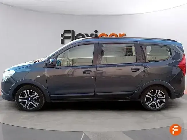 Usado Dacia Lodgy Comfort 115 CV (84 kW) 2021 Gris Monovolumen