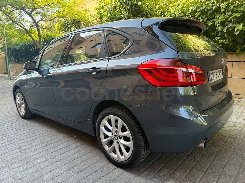 Usado BMW 218 Comfort Edition 150 CV (110 kW) 2017 Azul Familiar