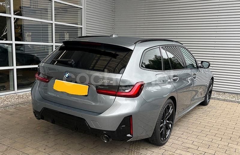 Usado BMW 330e M Sport 292 CV (214 kW) 2023 Gris / plata Familiar