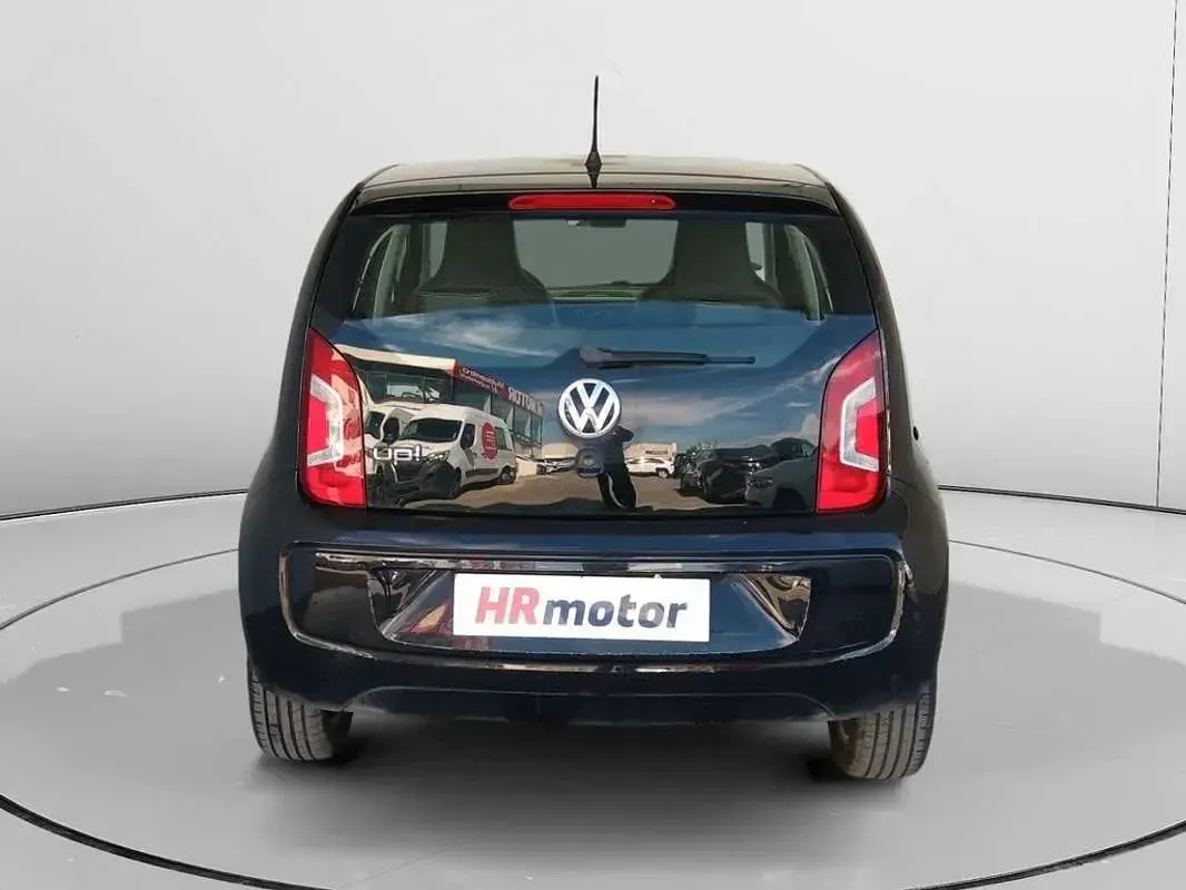 Usado VW up! Highline 75 CV (55 kW) 2016 Negro Utilitario