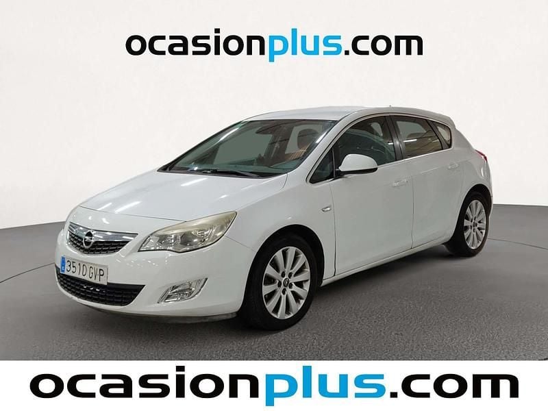 Blanco Usado 2010 Opel Astra Cosmo Utilitario | 7990 € (Precio justo) - Imagen 1/4