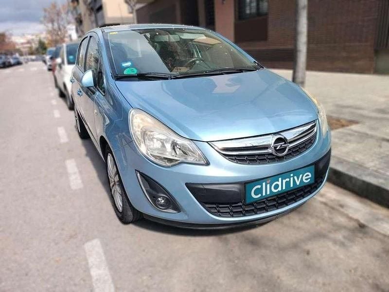 Usado Opel Corsa Selective 90 CV (66 kW) 2013 Azul Utilitario