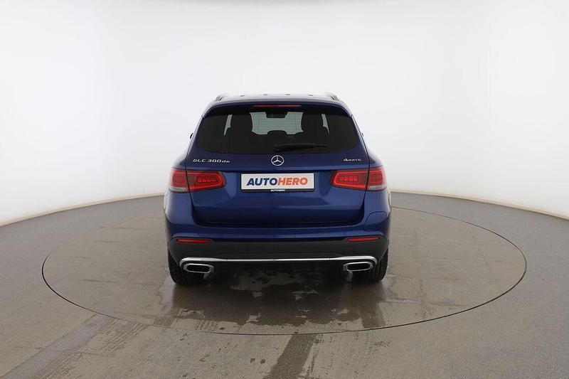 Usado Mercedes GLC300e AMG line 306 CV (225 kW) 2020 Azul SUV