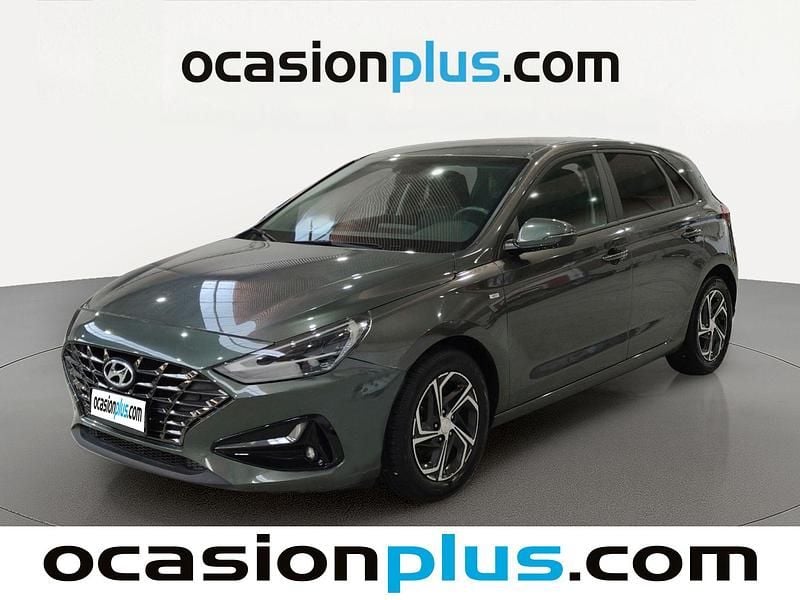 Usado Hyundai i30 120 CV (88 kW) 2022 Gris Utilitario