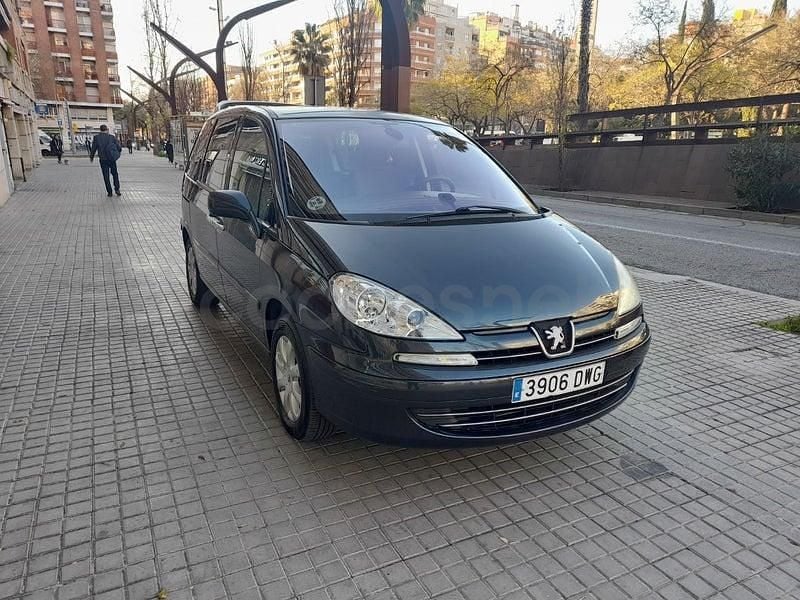 Usado Peugeot 807 130 CV (95 kW) 2006 Gris / plata Monovolumen