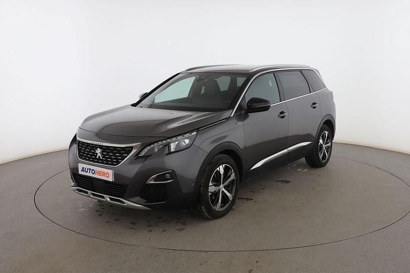 Gris Usado 2018 Peugeot 5008 GT-line Monovolumen | 18.399 € (Precio justo) - Imagen 1/3