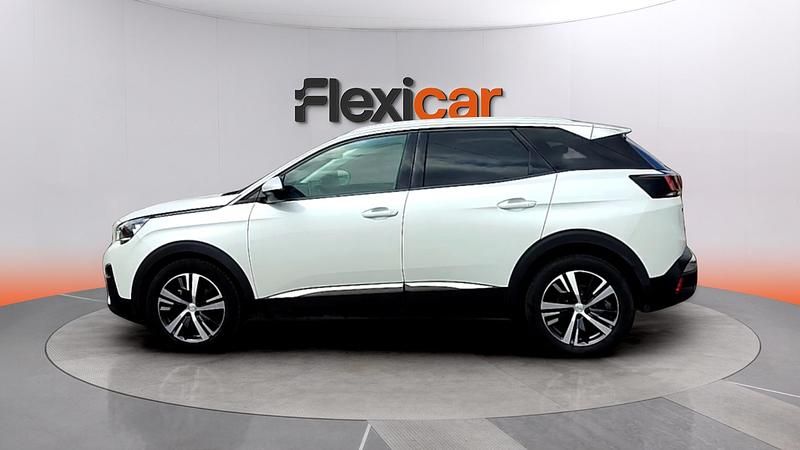 Usado Peugeot 3008 Allure 165 CV (121 kW) 2018 Blanco SUV
