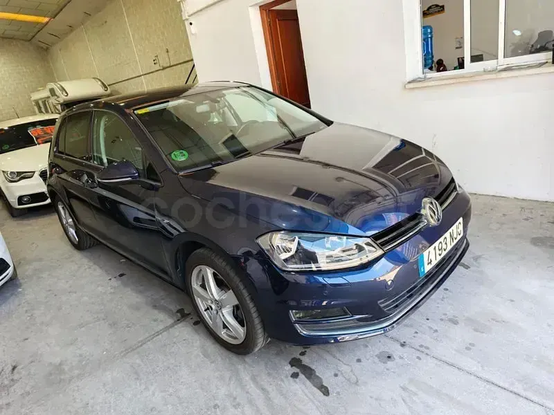 Usado VW Golf VII Advance 125 CV (91 kW) 2015 Azul Berlina