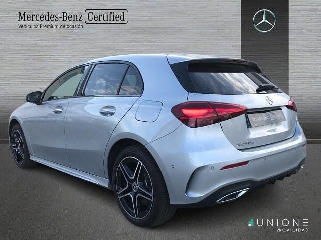 Usado Mercedes A250 AMG line 218 CV (160 kW) 2025 Plata hightech