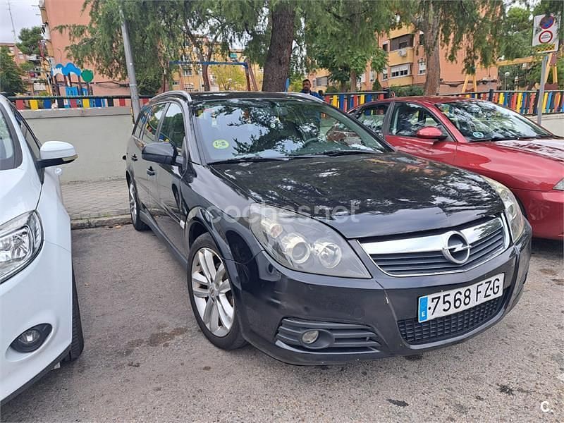 Usado Opel Vectra Elegance 120 CV (88 kW) 2008 Negro Familiar