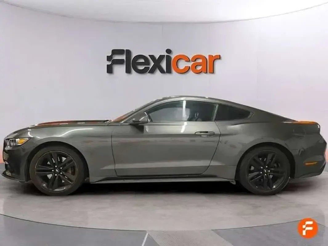 Usado Ford Mustang Fastback 314 CV (230 kW) 2016 Gris Coupe