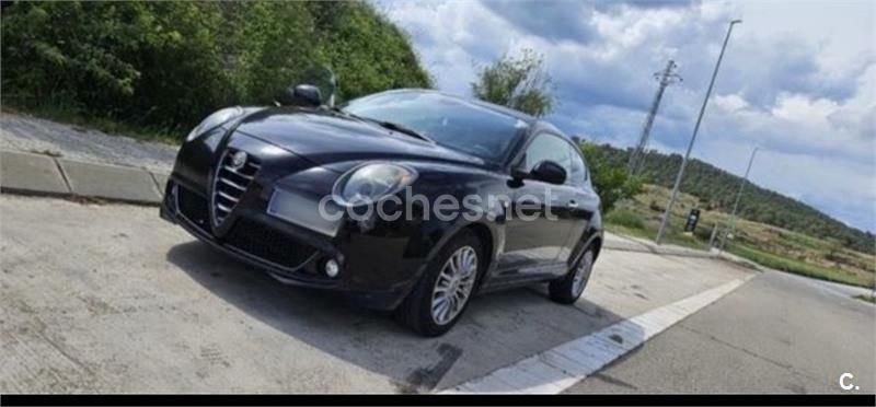 Negro Usado 2014 Alfa Romeo MiTo Utilitario | 5800 € (Caro) - Imagen 1/1