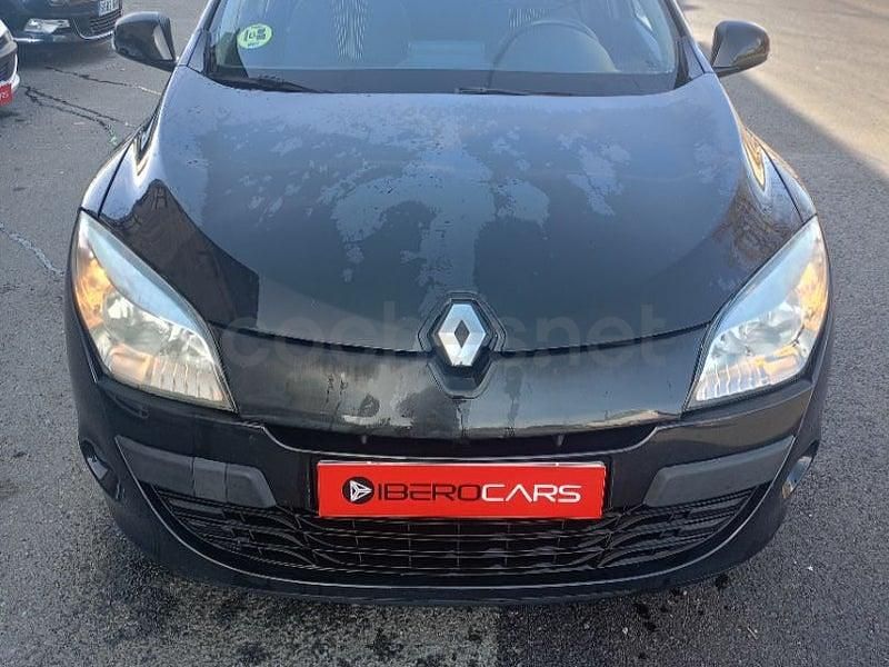 Usado Renault Mégane II Expression 85 CV (62 kW) 2008 Negro Berlina