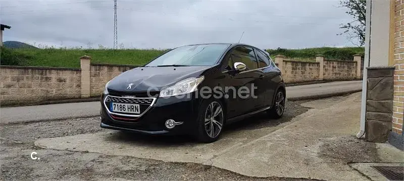 Usado Peugeot 208 GTi 200 CV (147 kW) 2013 Negro Utilitario