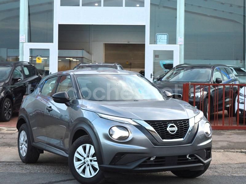 Usado Nissan Juke Visia 114 CV (83 kW) 2021 Gris SUV