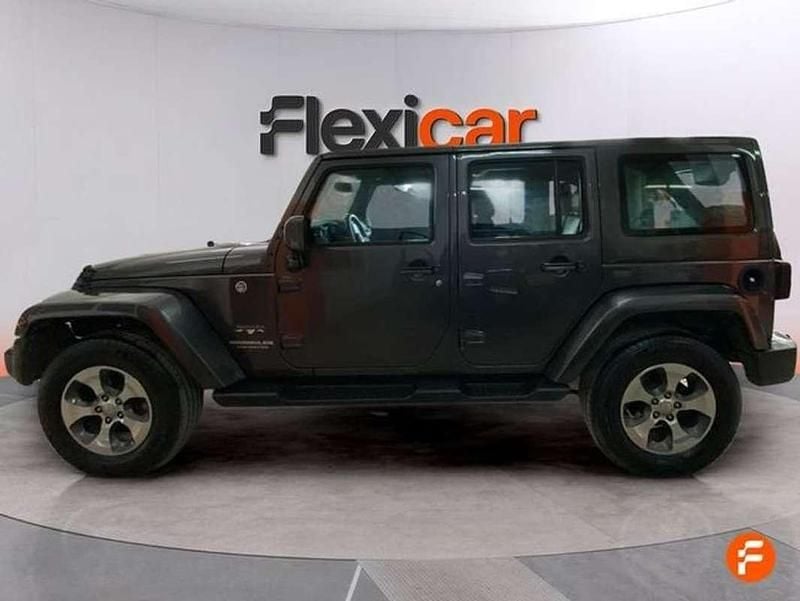 Usado Jeep Wrangler Sahara 200 CV (147 kW) 2017 Gris SUV