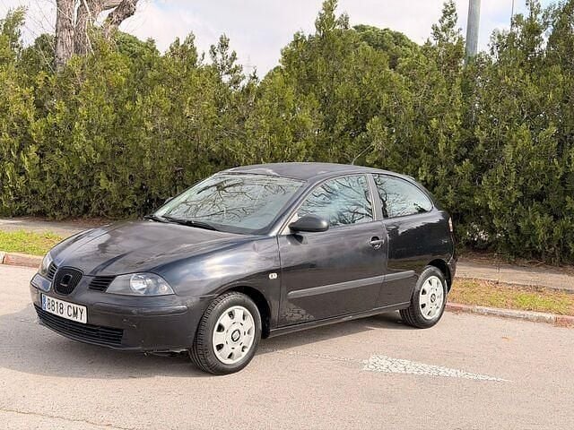 Usado Seat Ibiza Stella 64 CV (47 kW) 2003 Negro Utilitario