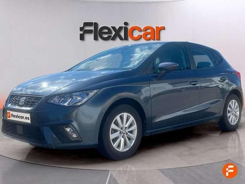 Usado Seat Ibiza Reference 80 CV (58 kW) 2019 Gris Utilitario