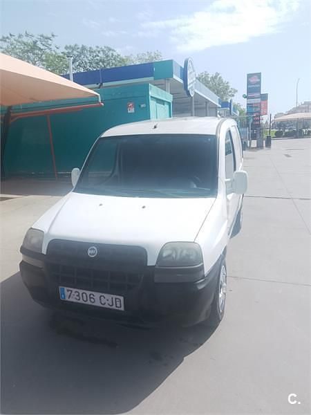 Usado Fiat Doblò 105 HP (77 kW) 2011 Branco Monovolume
