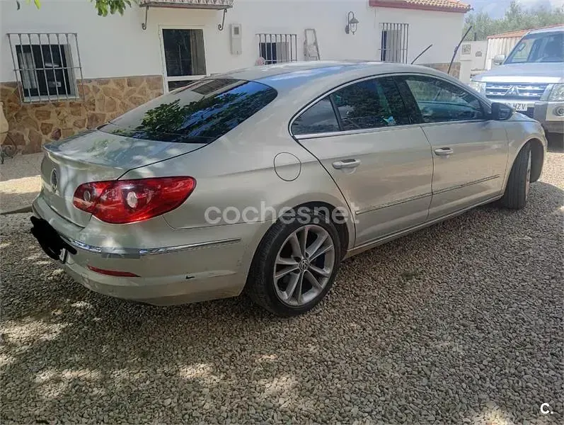 Używany VW Passat R-line 140 KM (102 kW) 2009 Szary Sedan/Limuzyna