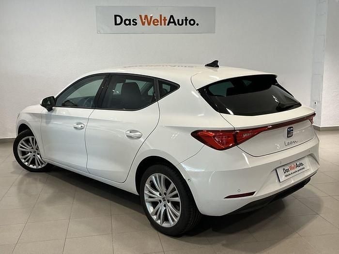 Blanco Usado 2021 Seat Leon Style | 15.990 € (Buen precio) - Imagen 1/4