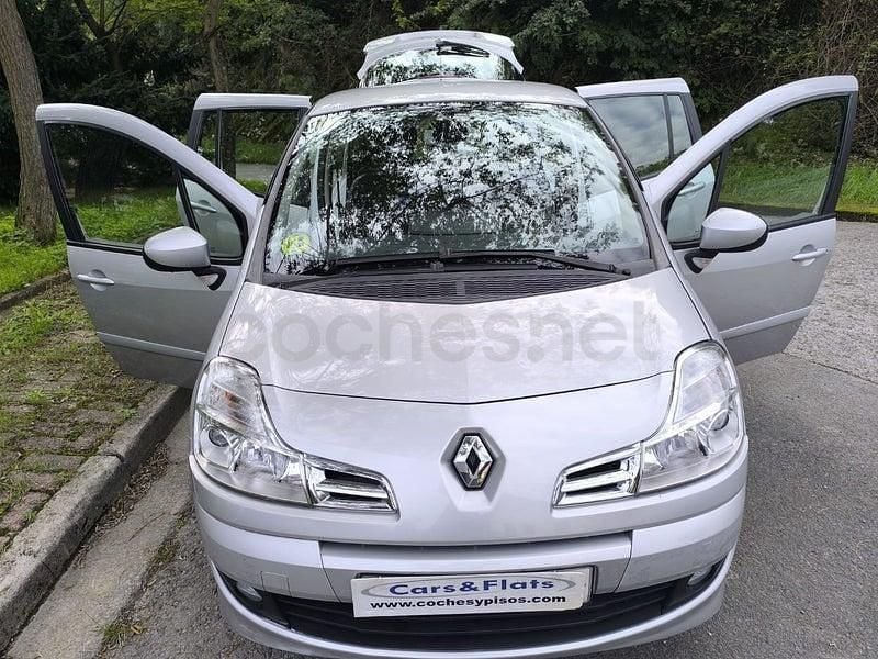 Usado Renault Grand Modus Evolution 90 CV (66 kW) 2012 Gris / plata Monovolumen