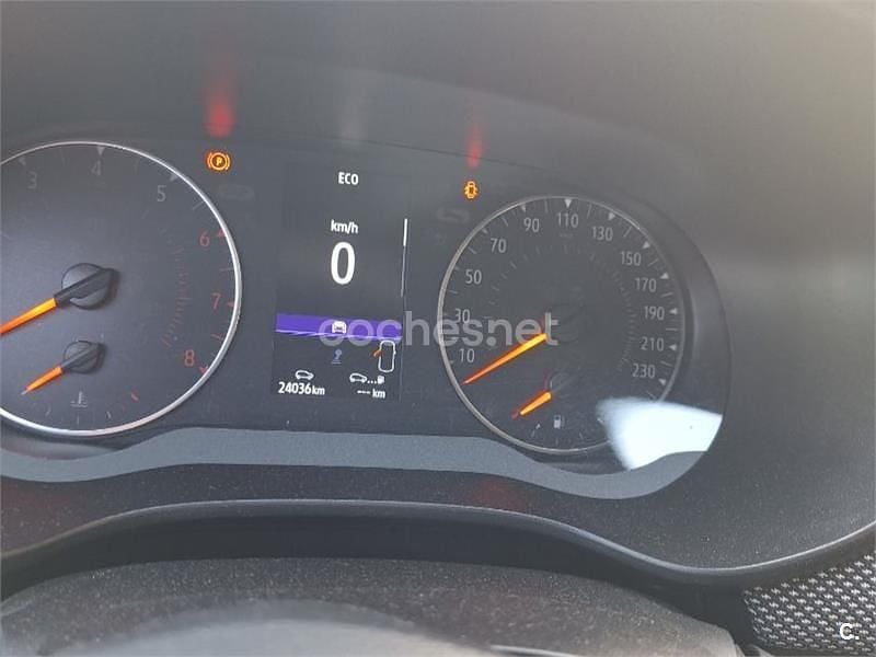 Granate Usado 2022 Dacia Sandero Comfort Utilitario | 13.500 € (Precio justo) - Imagen 1/4