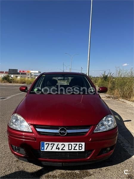Granate Usado 2006 Opel Corsa Berlina | 2700 € (Precio justo) - Imagen 1/4