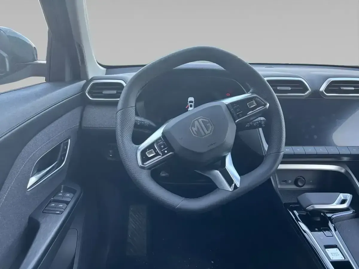 Nuevo MG ZS Comfort 197 CV (144 kW) 2025 Verde SUV
