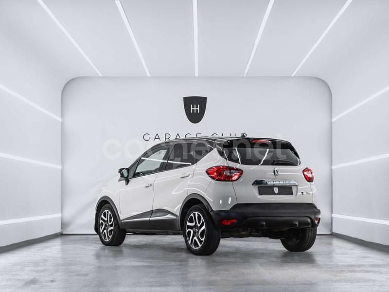 Usado Renault Captur Zen 120 CV (88 kW) 2016 Blanco SUV