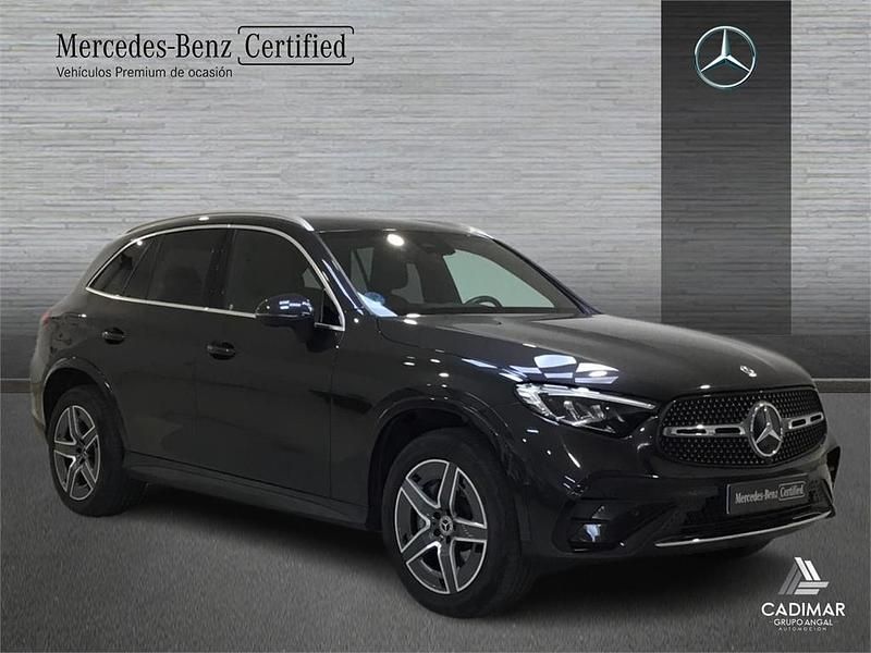 Usado Mercedes GLC300e AMG line 333 CV (244 kW) 2023 Gris / plata SUV
