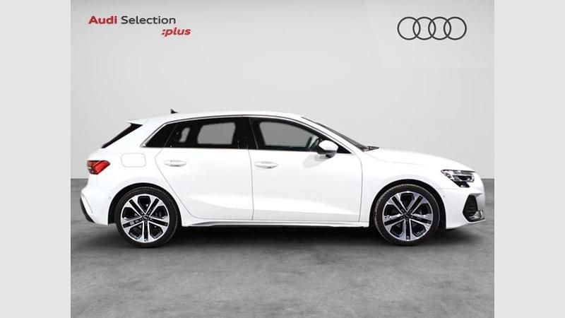 Usado Audi A3 S-Line 150 CV (110 kW) 2024 Blanco arkona Berlina