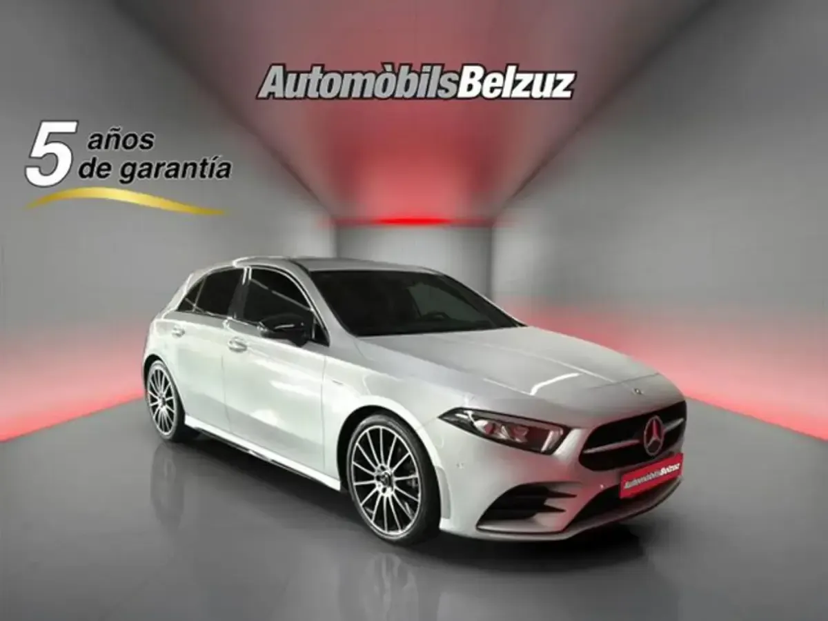 Usado Mercedes A180 136 CV (100 kW) 2021 Gris Berlina