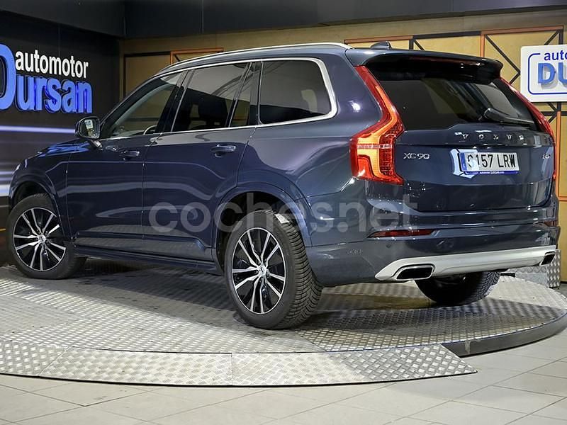 Usado Volvo XC90 Momentum 235 CV (172 kW) 2021 Gris / plata SUV
