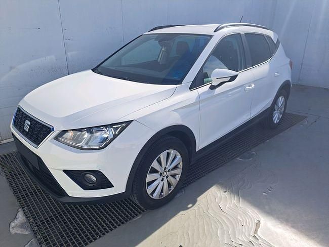 Usado Seat Arona Style 95 CV (69 kW) 2019 Blanco SUV