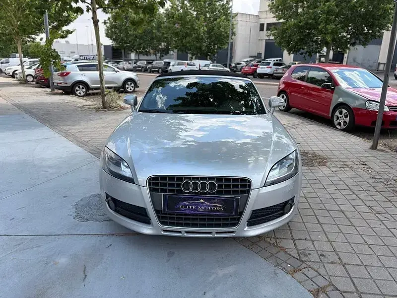 Usado Audi TT Roadster S-Line 200 CV (147 kW) 2008 Gris / plata Descapotable