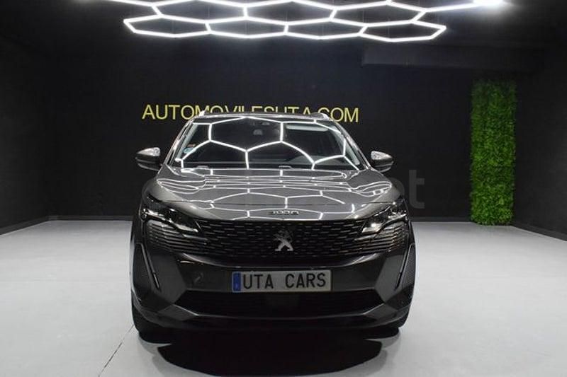 Usado Peugeot 3008 Allure 130 CV (95 kW) 2021 Gris / plata SUV