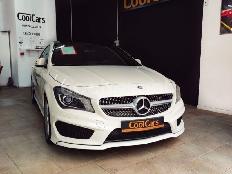 Blanco Usado 2013 Mercedes CLA200 AMG line Berlina | 22.900 € (Caro) - Imagen 1/4