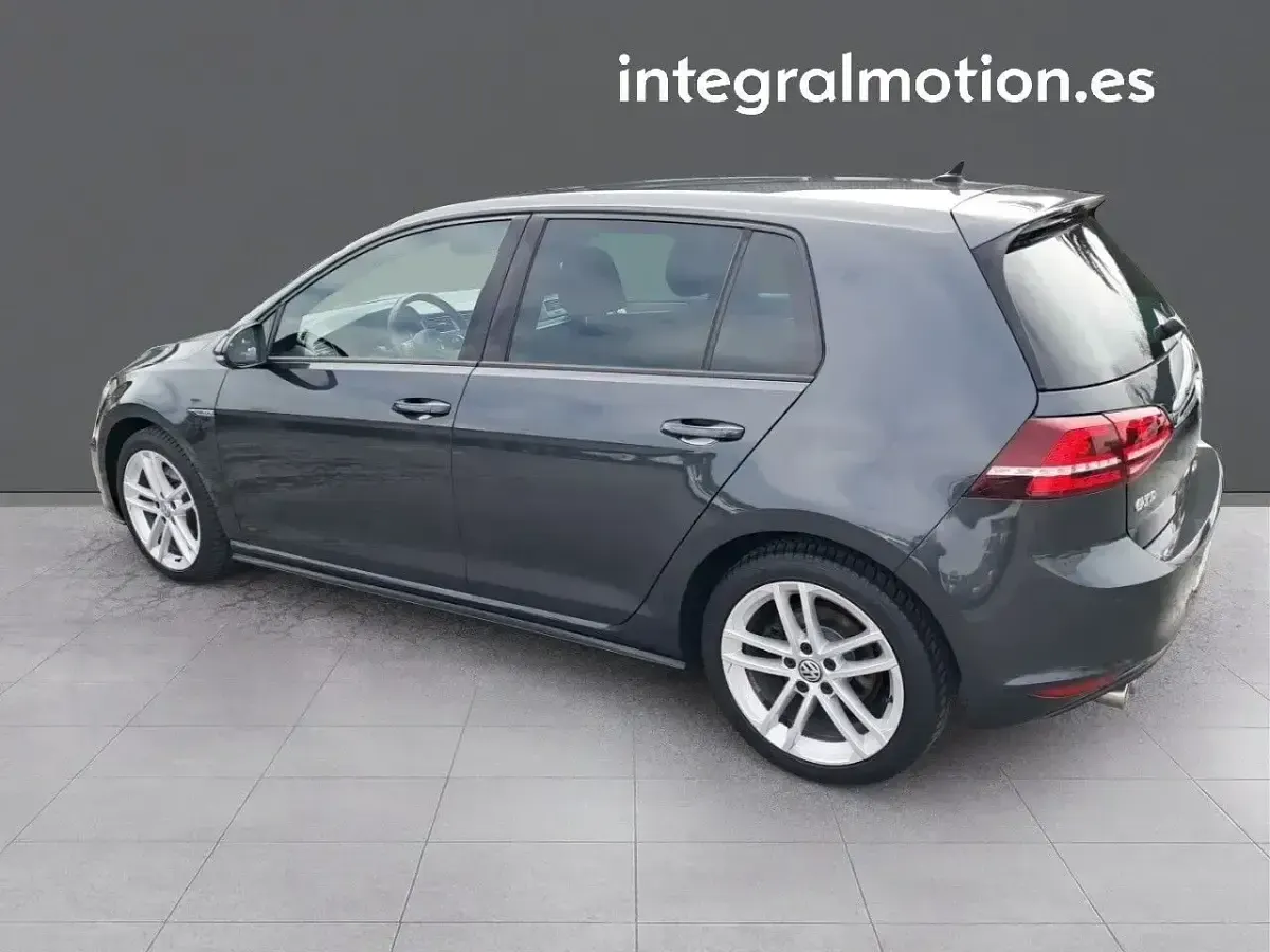 Usado VW Golf VII GTD 183 CV (134 kW) 2017 Negro Berlina